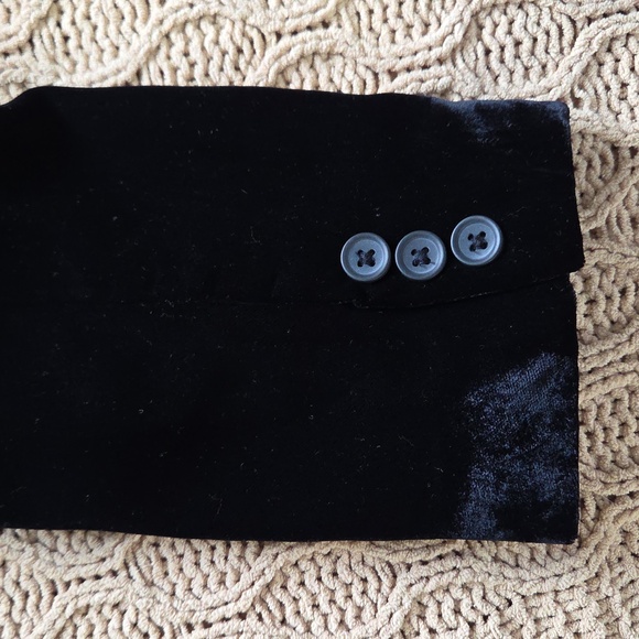 Banana Republic Factory Black Velvet 'Long and Lean' Blazer - Size 10 - Picture 4 of 9